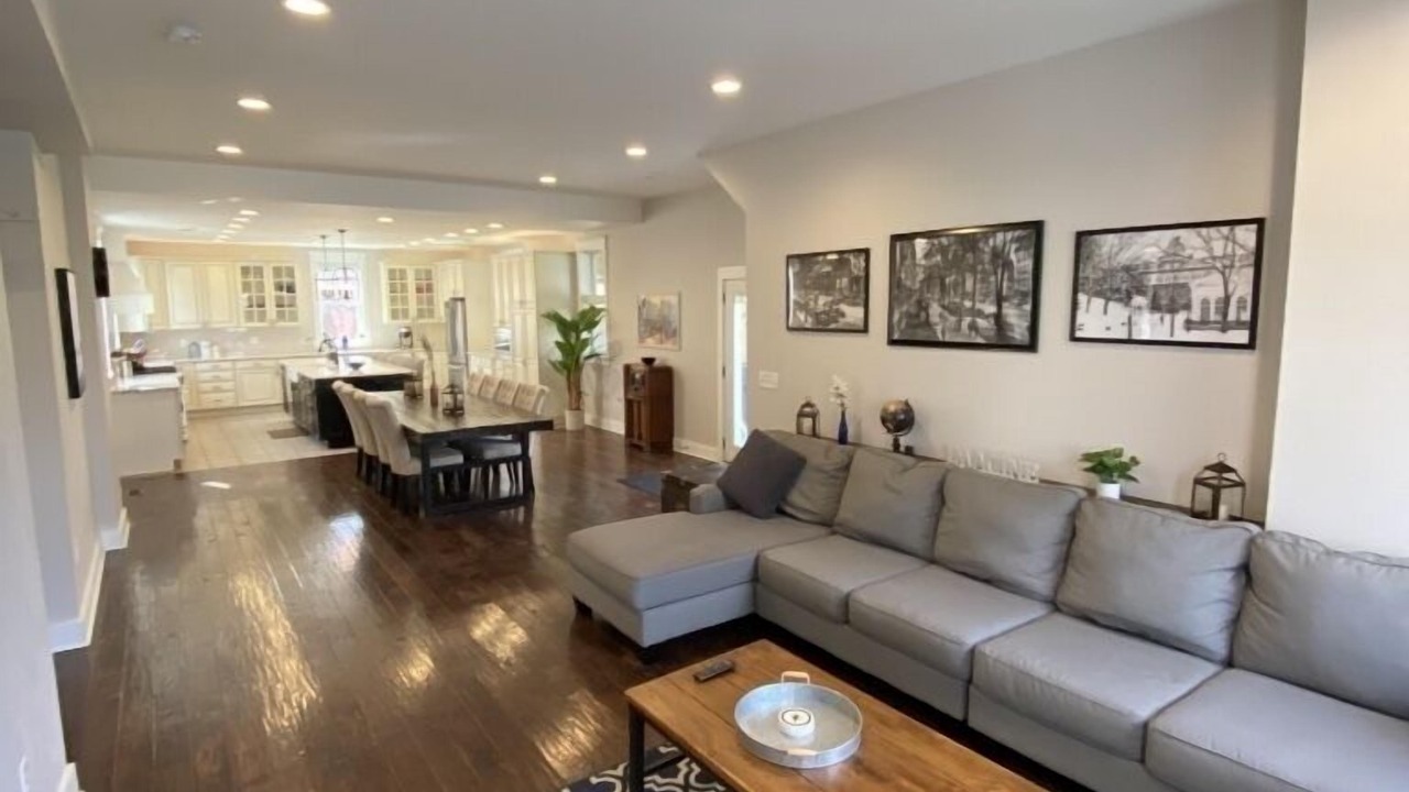 Photo of Livingroom in Saratoga Springs