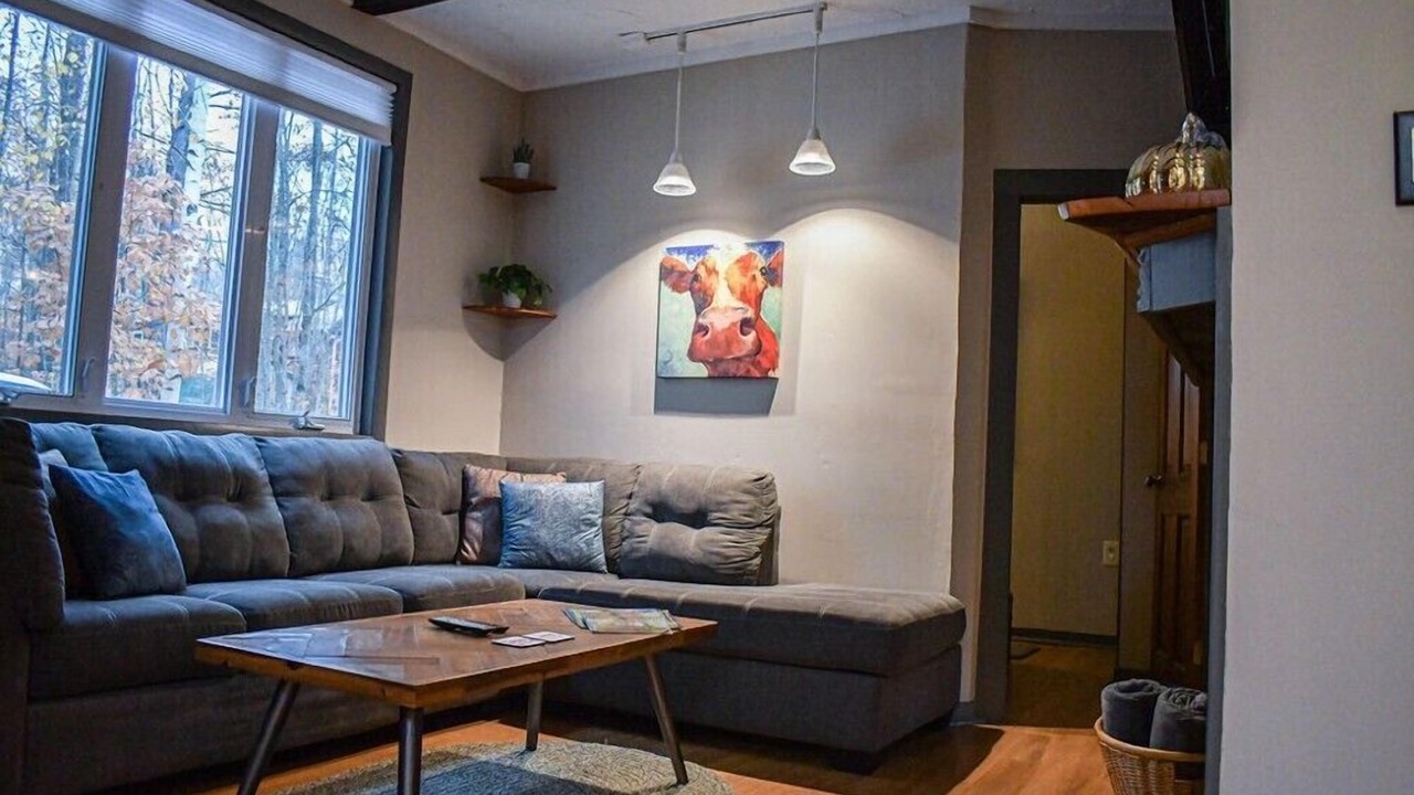 Photo of Livingroom in Goshen
