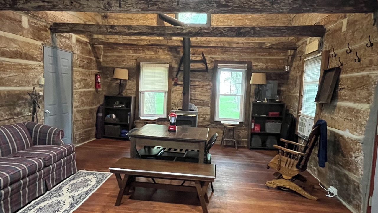 Photo of Livingroom in Judson