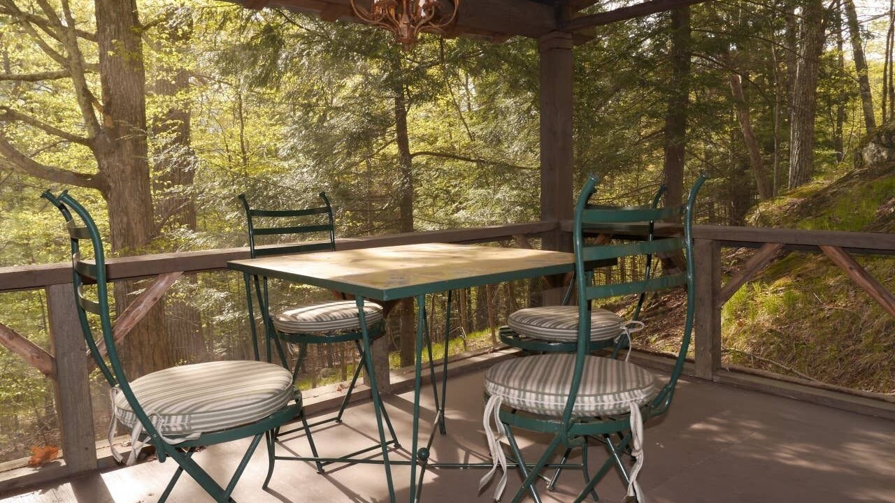 Photo of Outdoor in Elizabethtown