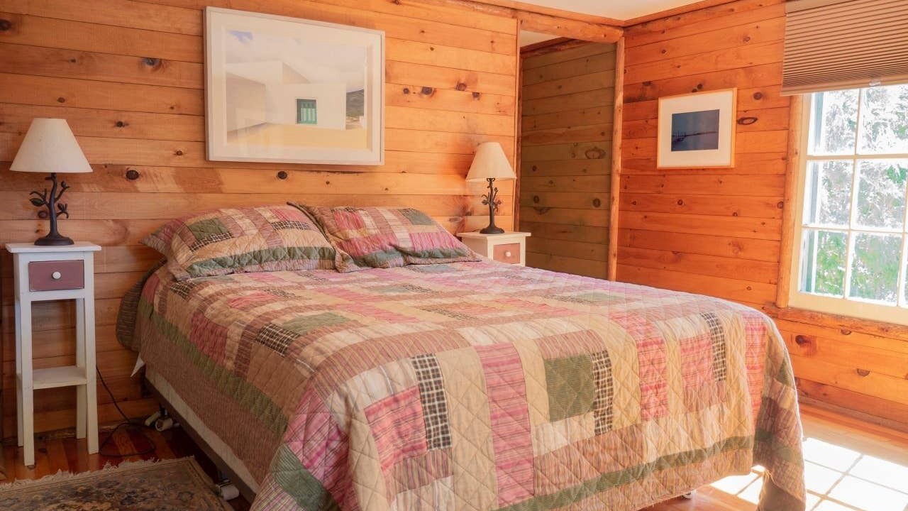 Photo of Bedroom in Elizabethtown