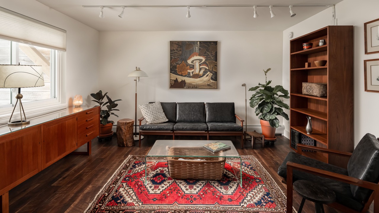 Photo of Livingroom in Burlington