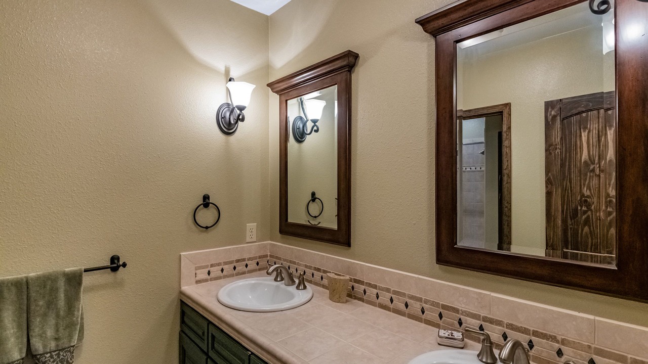 Photo of Bathroom in Zuzax