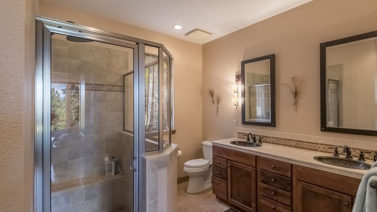 Photo of Bathroom in Zuzax