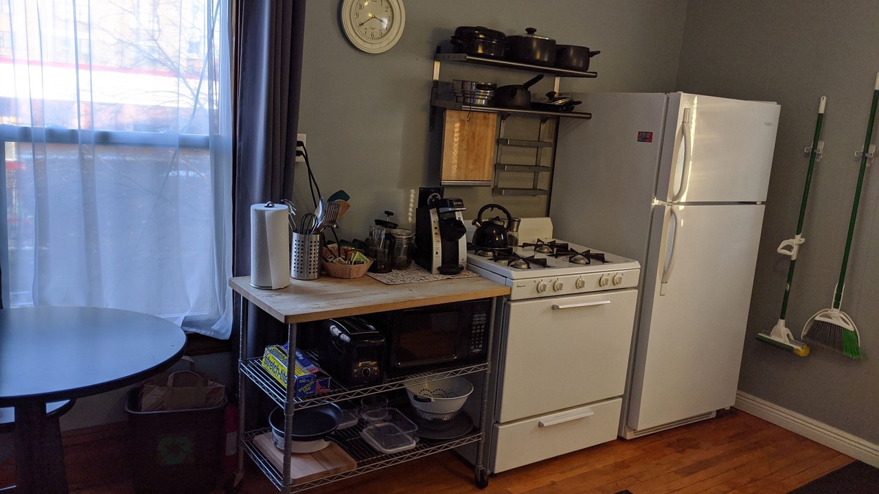 Photo of Kitchen in Lyn-Lake