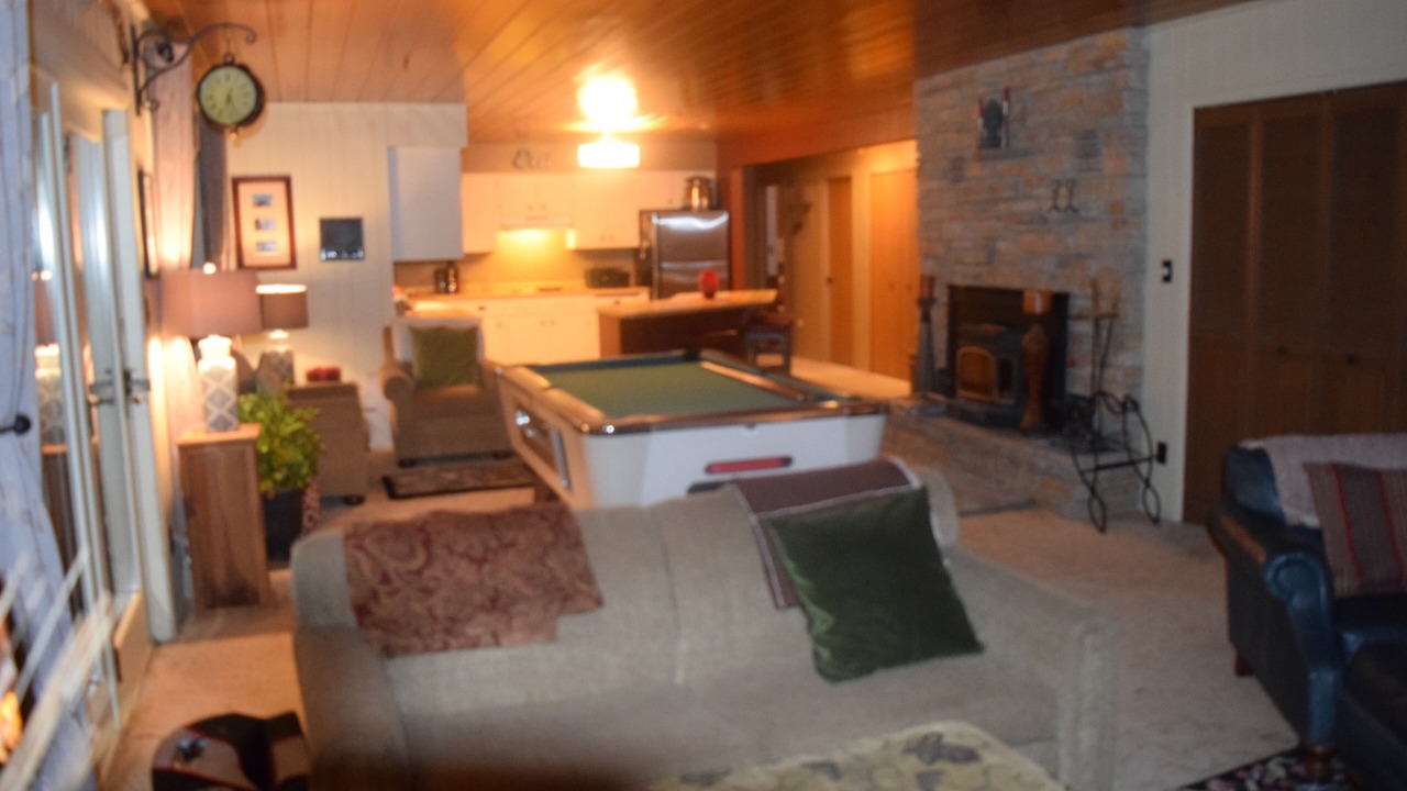 Photo of Livingroom in Random Lake
