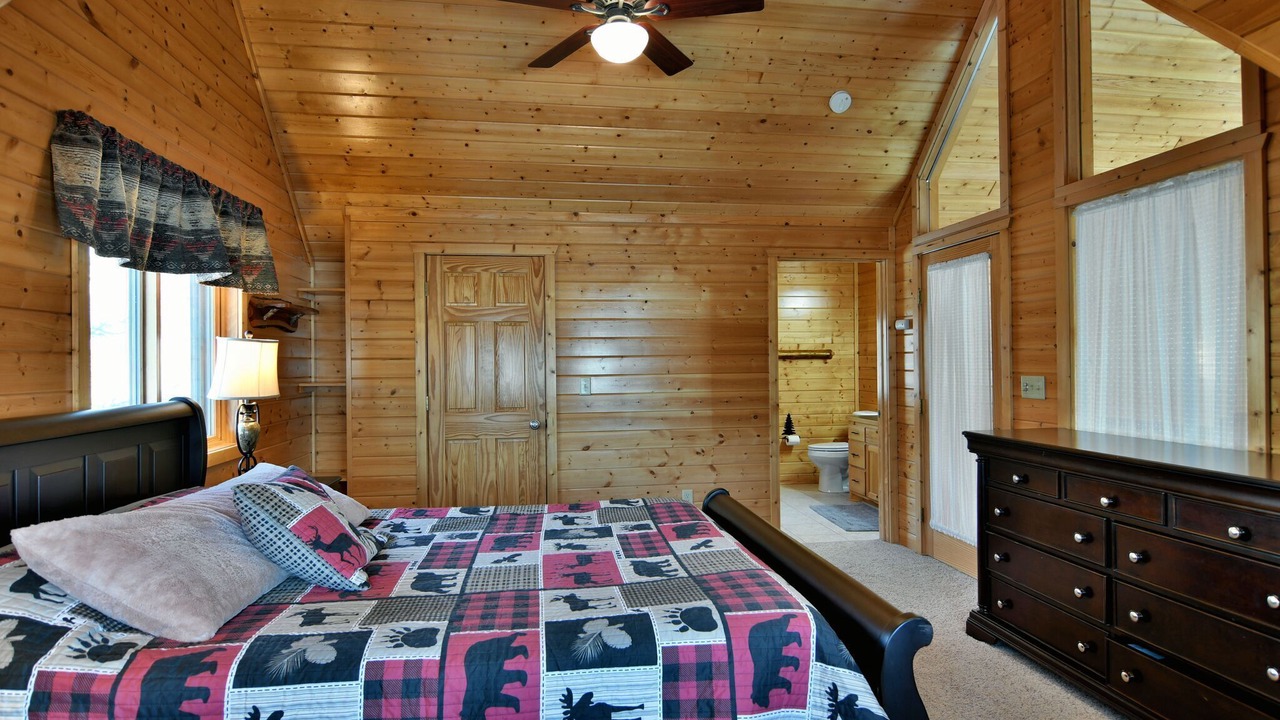 Photo of Bedroom in Spooner