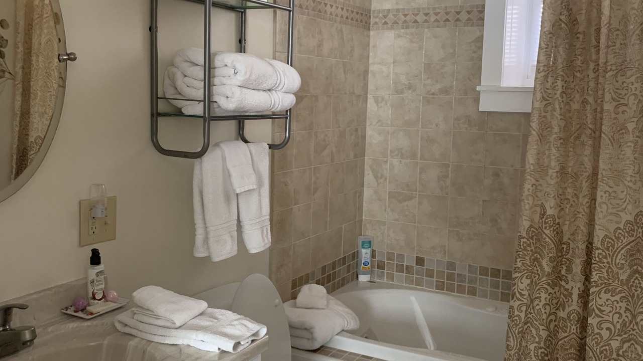 Photo of Bathroom in Berkeley Springs