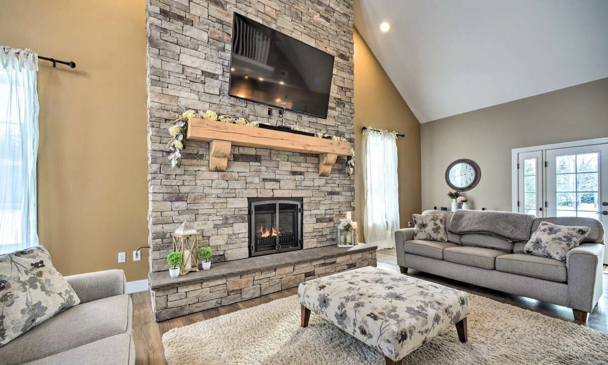 Photo of Livingroom in Owls Head