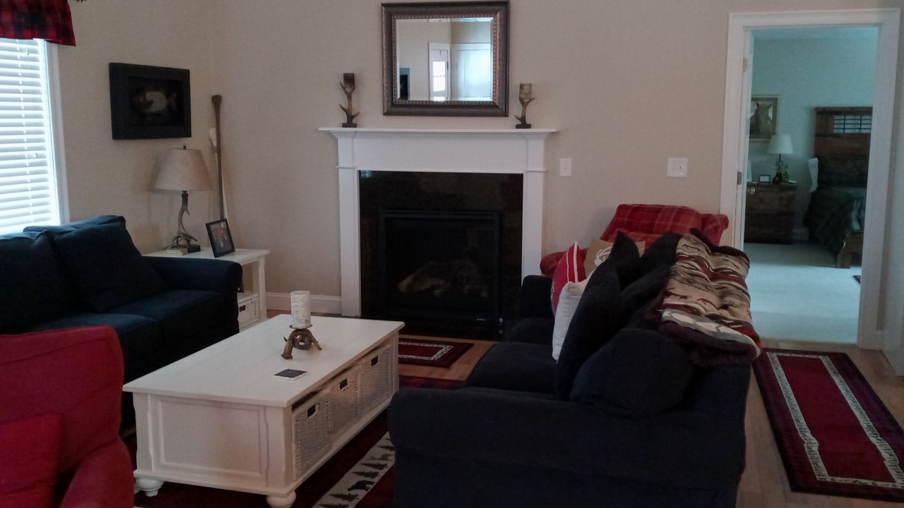 Photo of Livingroom in Moultonborough
