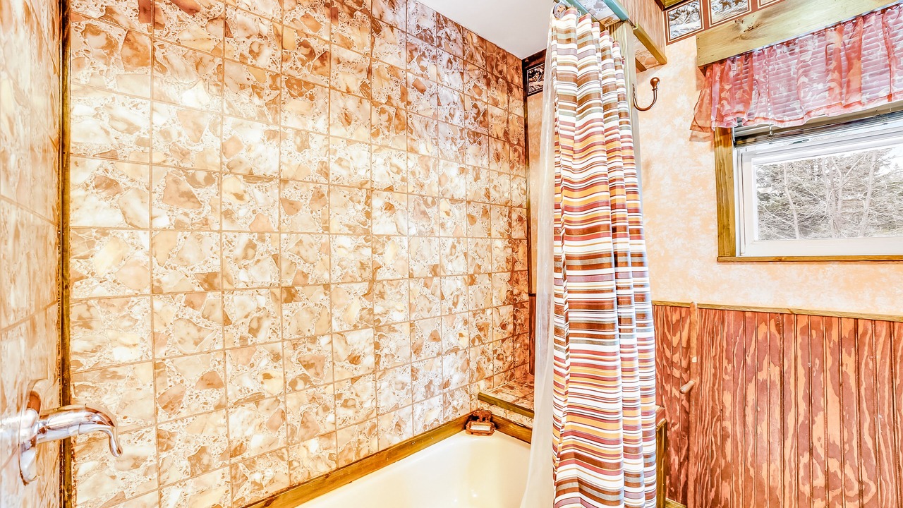 Photo of Bathroom in Indian Lake