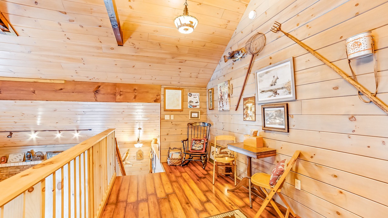 Photo of Livingroom in Indian Lake