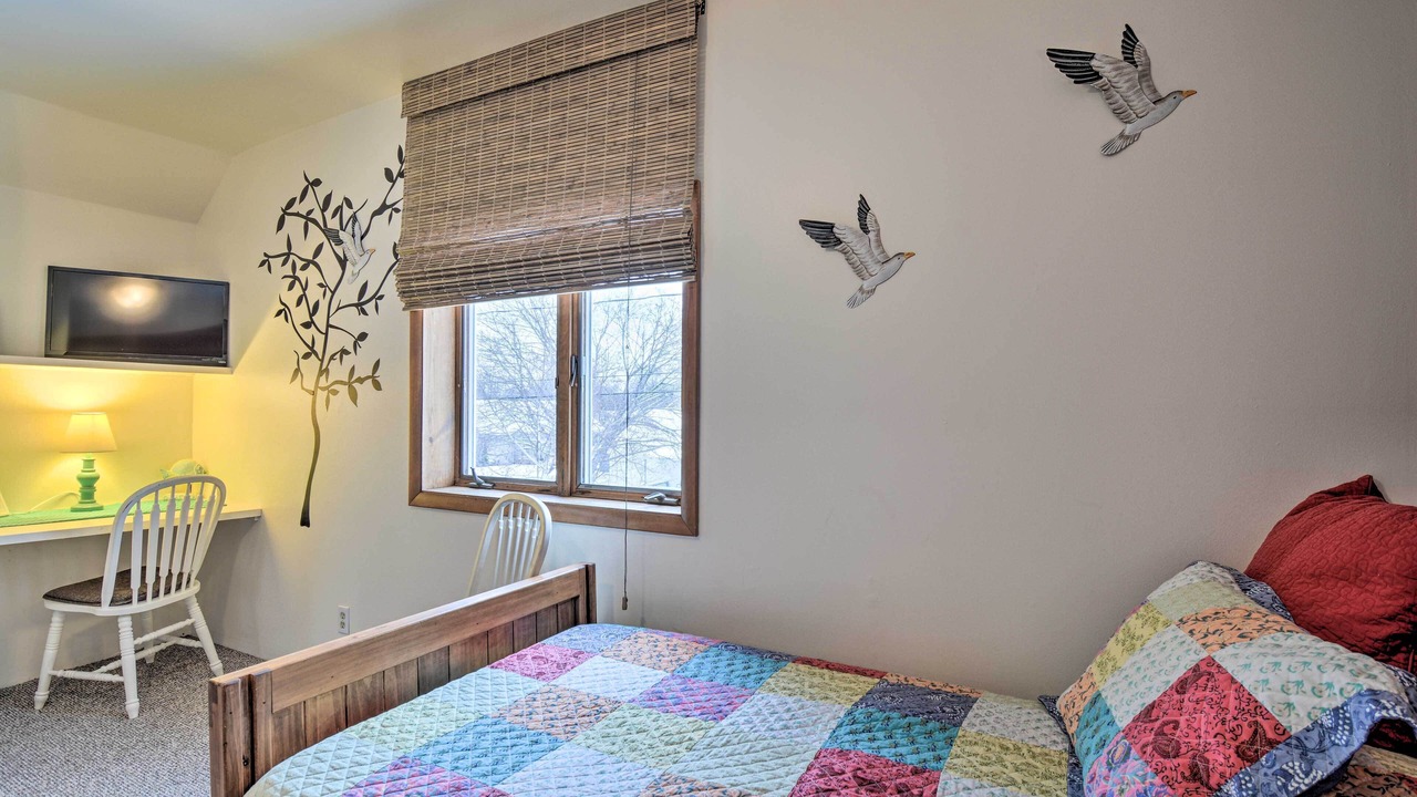 Photo of Bedroom in Tawas City