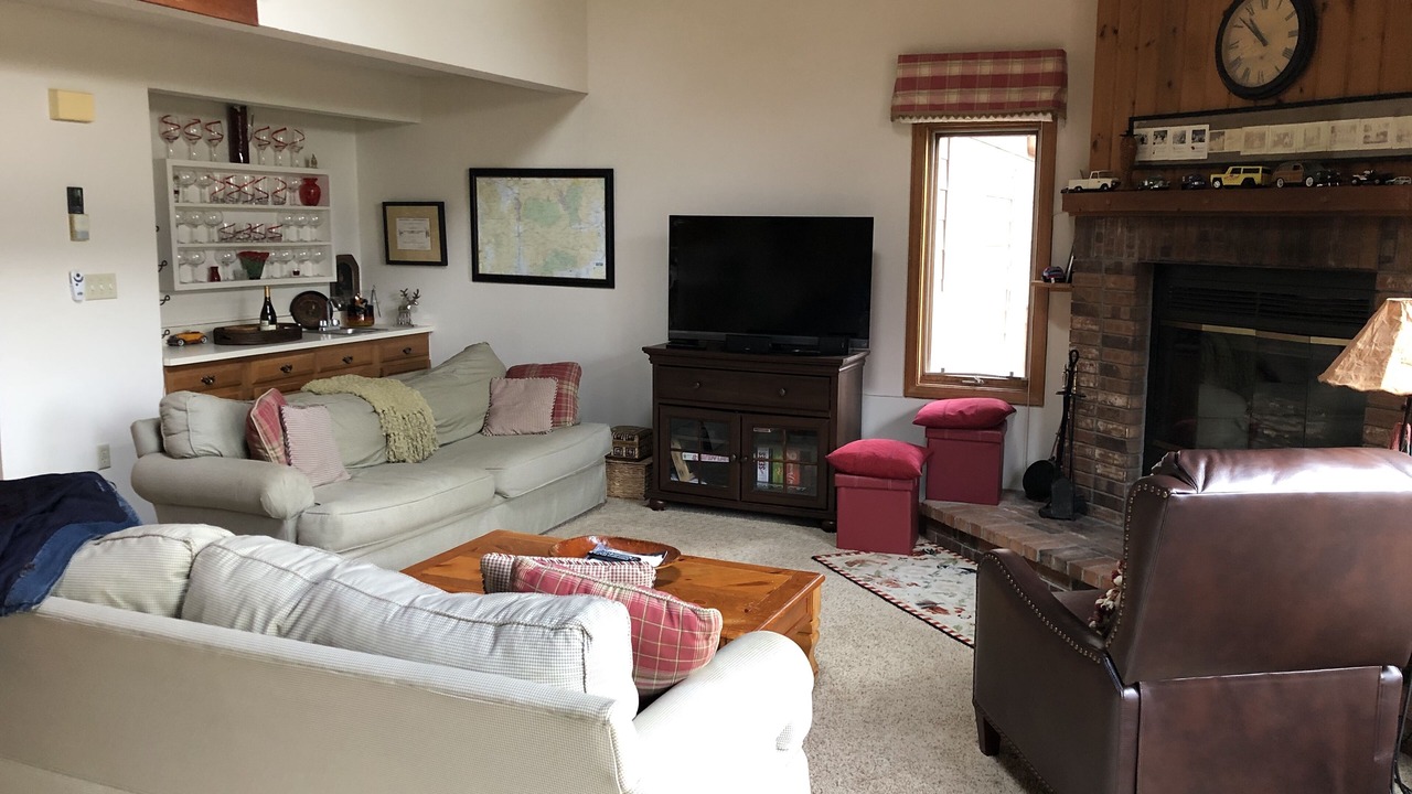 Photo of Livingroom in North Woodstock