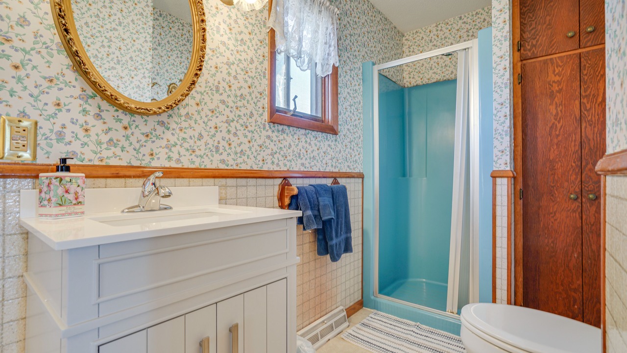 Photo of Bathroom in Polk County
