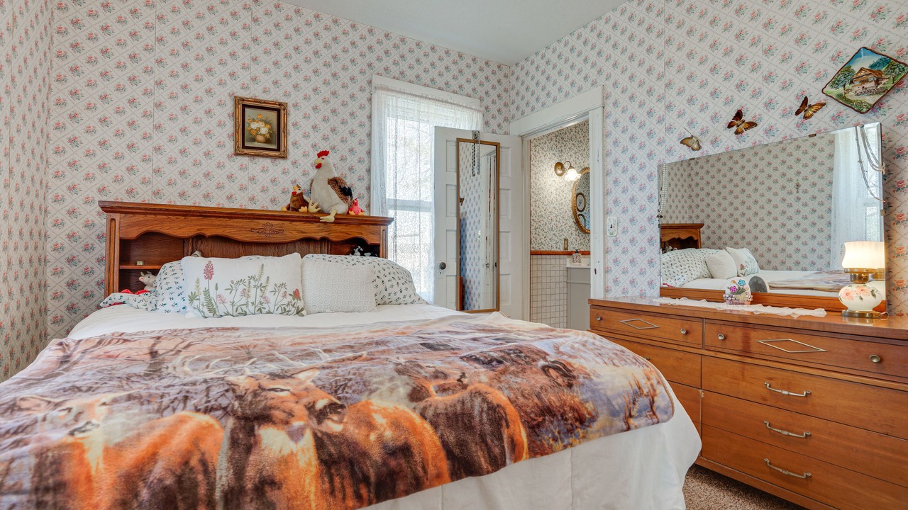 Photo of Bedroom in Polk County