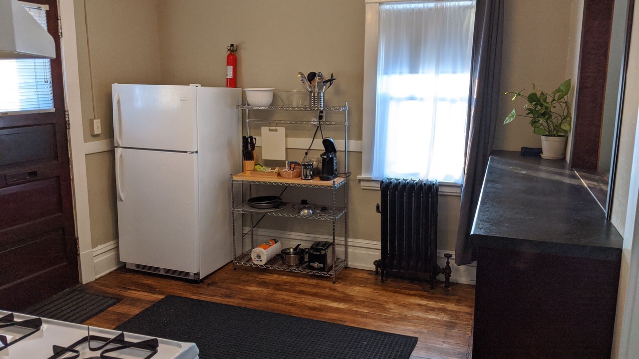 Photo of Kitchen in Lyn-Lake