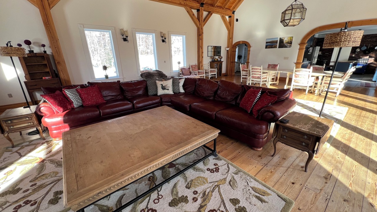 Photo of Livingroom in Williamsville