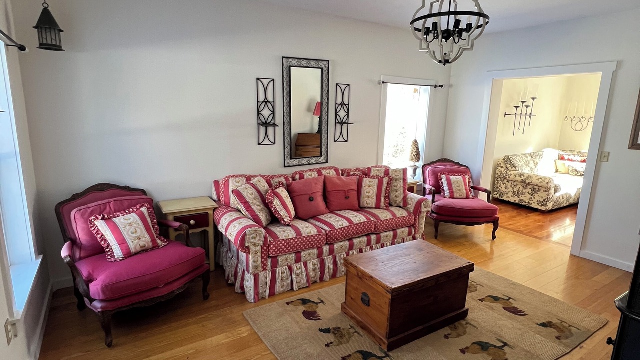 Photo of Livingroom in Williamsville