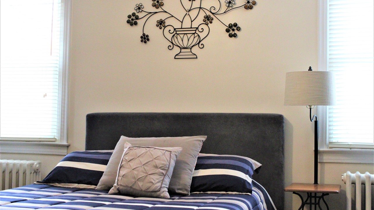 Photo of Bedroom in North Cleveland Park