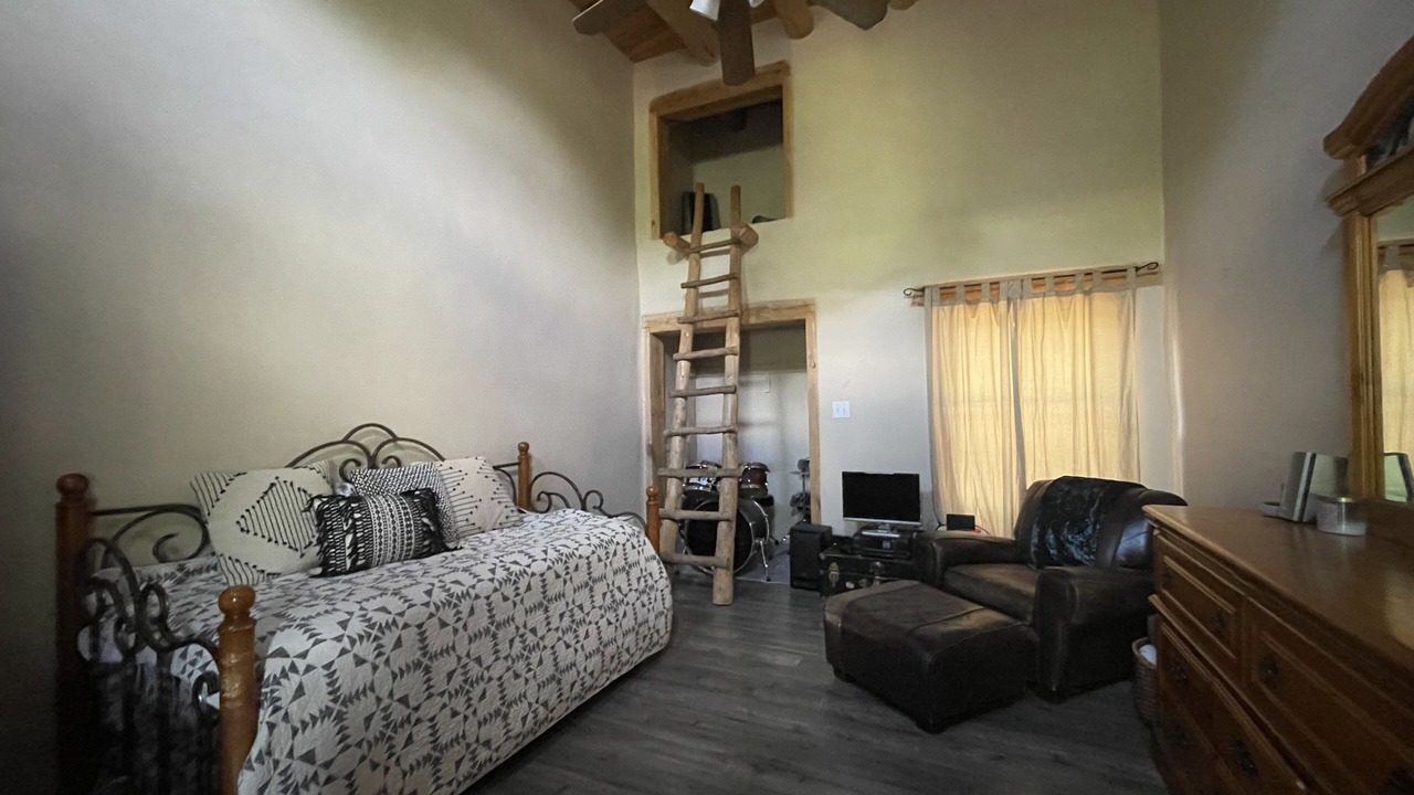 Photo of Bedroom in Corrales