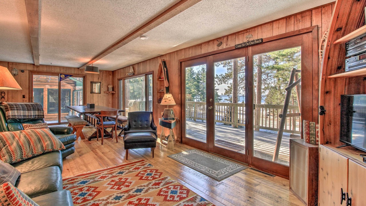 Photo of Livingroom in Pine River