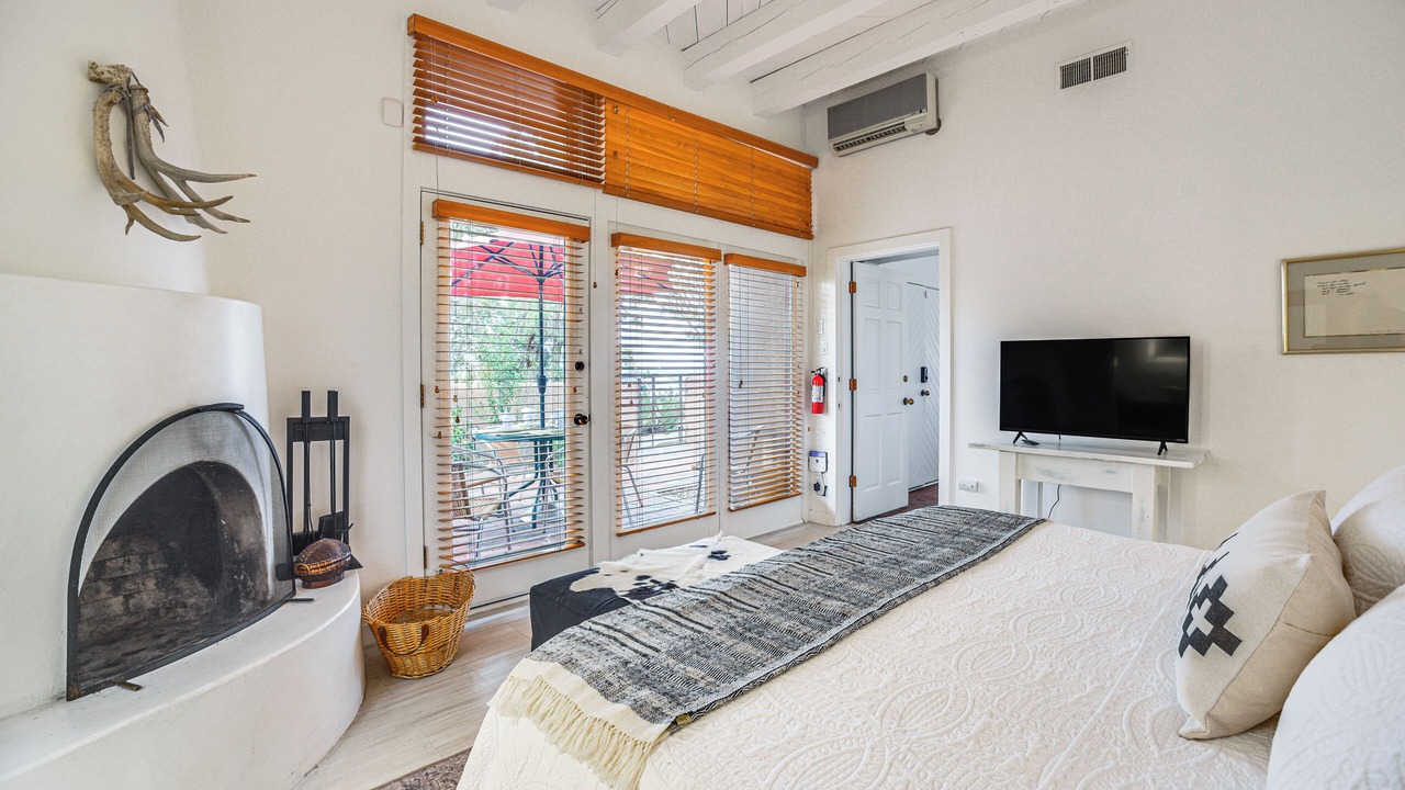 Photo of Bedroom in Nambe Pueblo