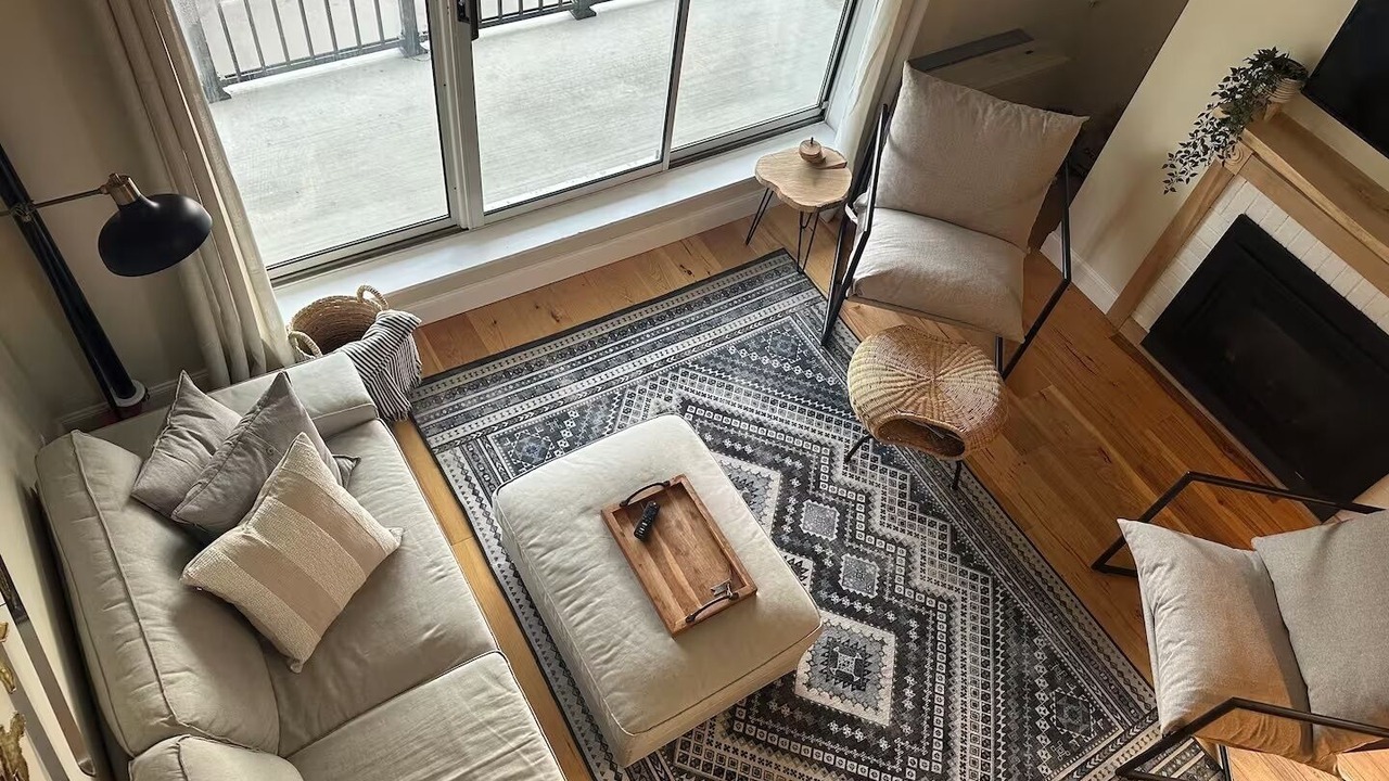 Photo of Livingroom in Warren