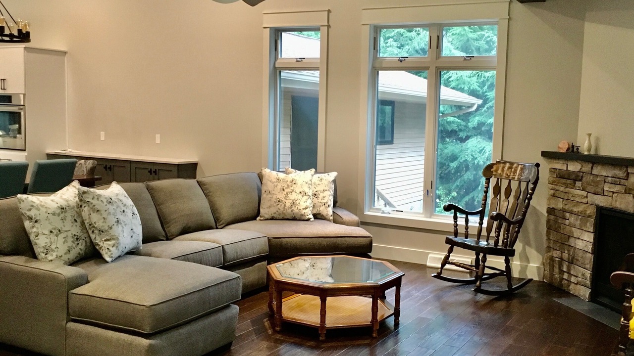Photo of Livingroom in Saratoga Springs