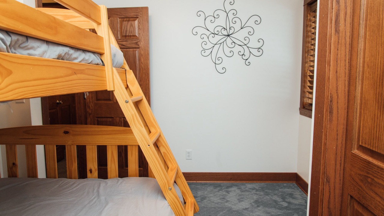 Photo of Bedroom in Powderhorn