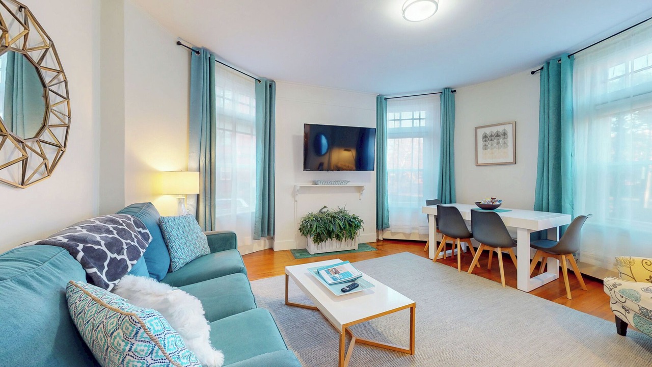 Photo of Bedroom in Cleveland Circle