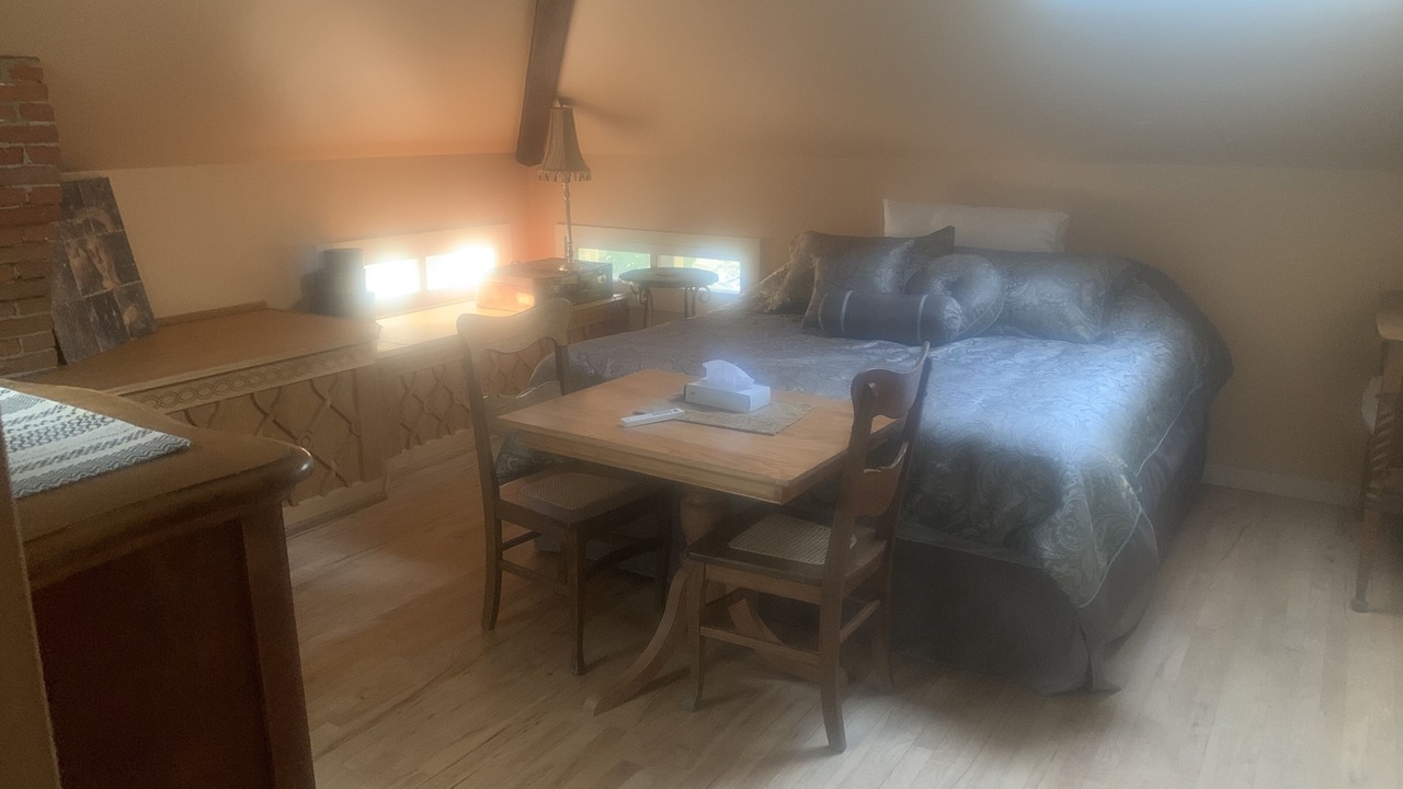 Photo of Bedroom in East Dubuque