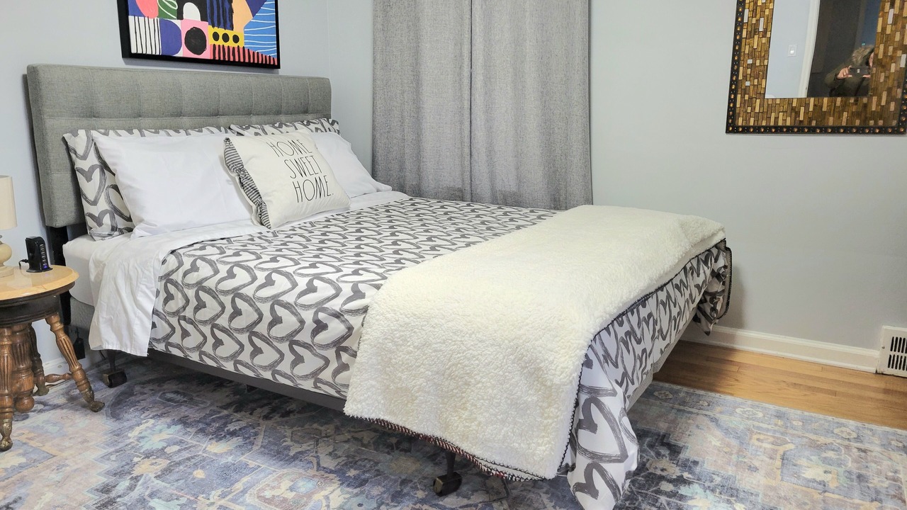 Photo of Bedroom in Detroit