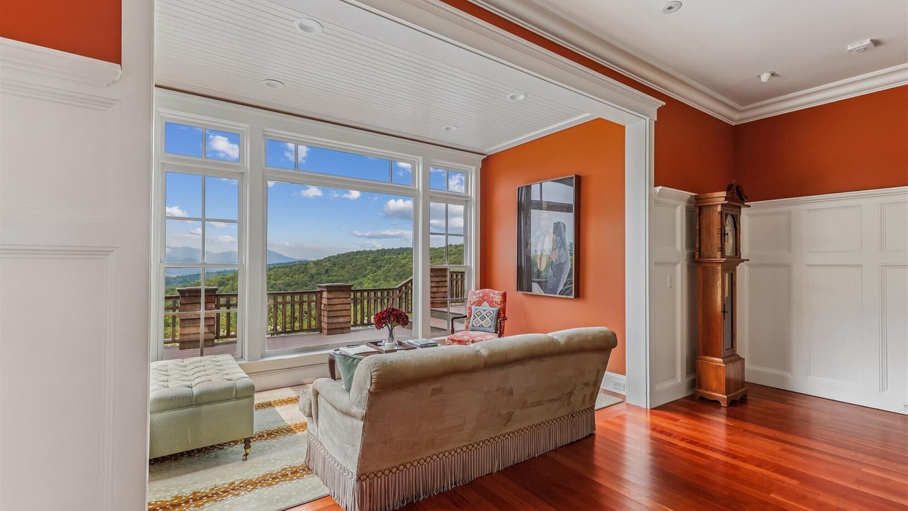 Photo of Livingroom in Stowe Hollow