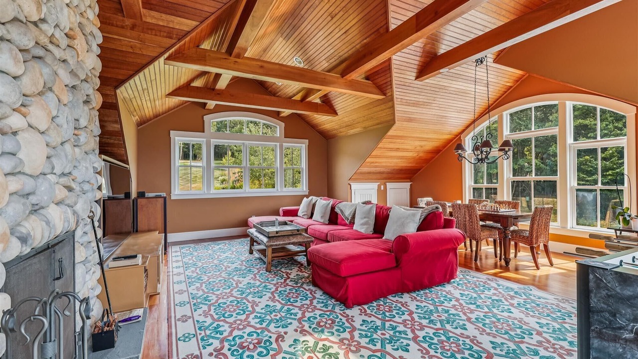 Photo of Livingroom in Stowe Hollow