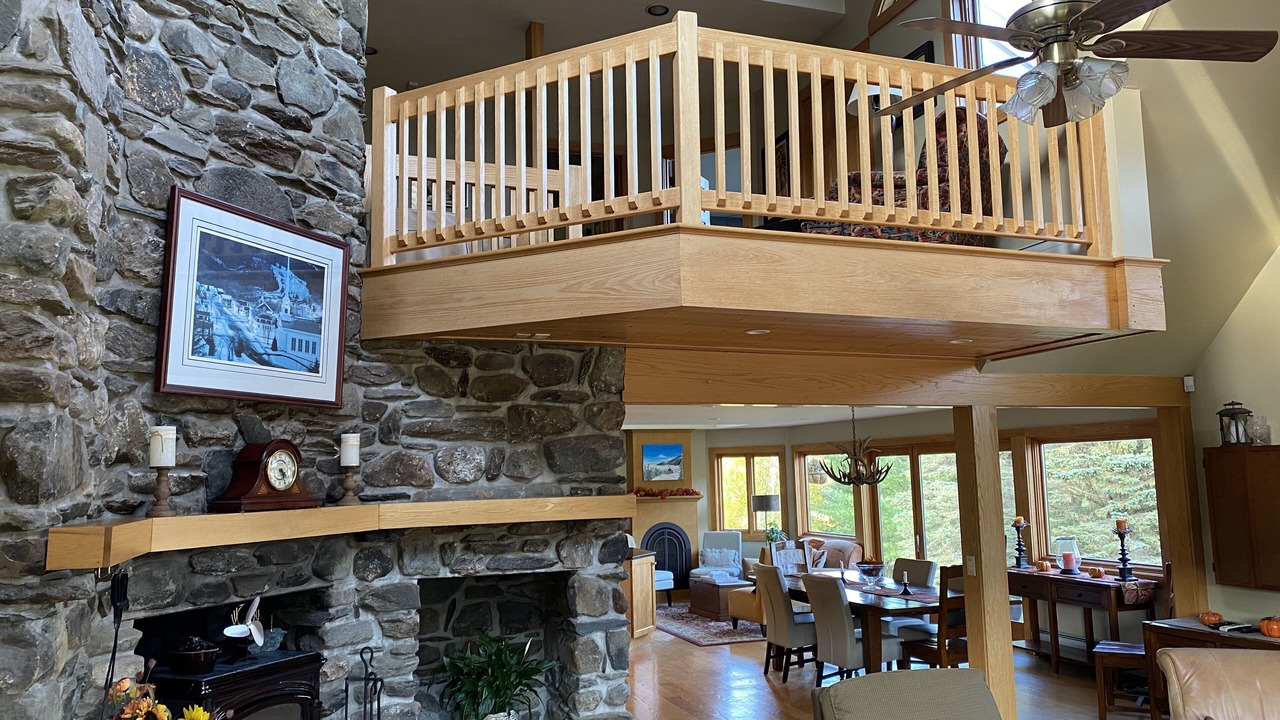 Photo of Livingroom in Stowe Hollow
