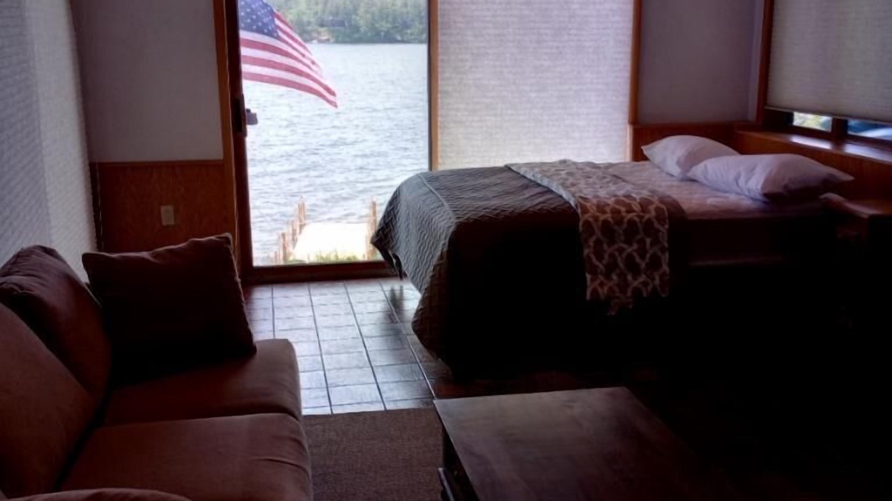 Photo of Bedroom in Silver Lake
