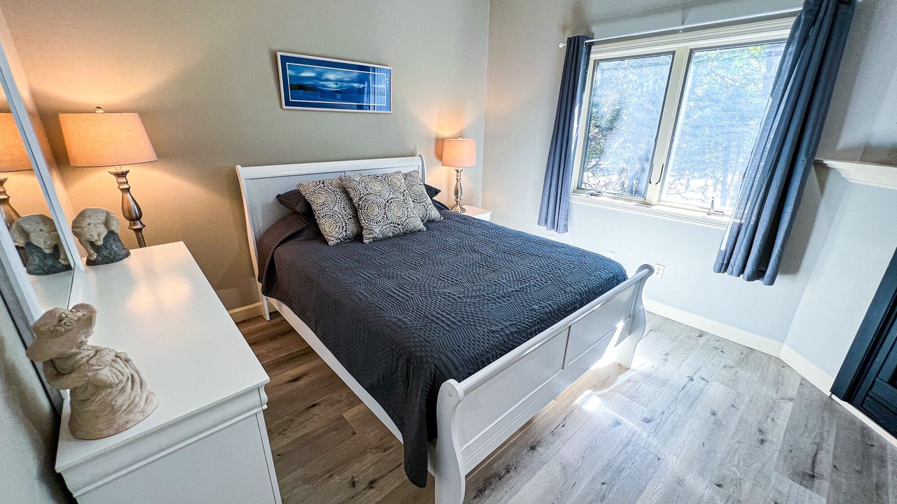 Photo of Bedroom in Bolton Landing
