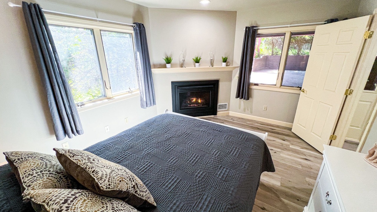 Photo of Bedroom in Bolton Landing