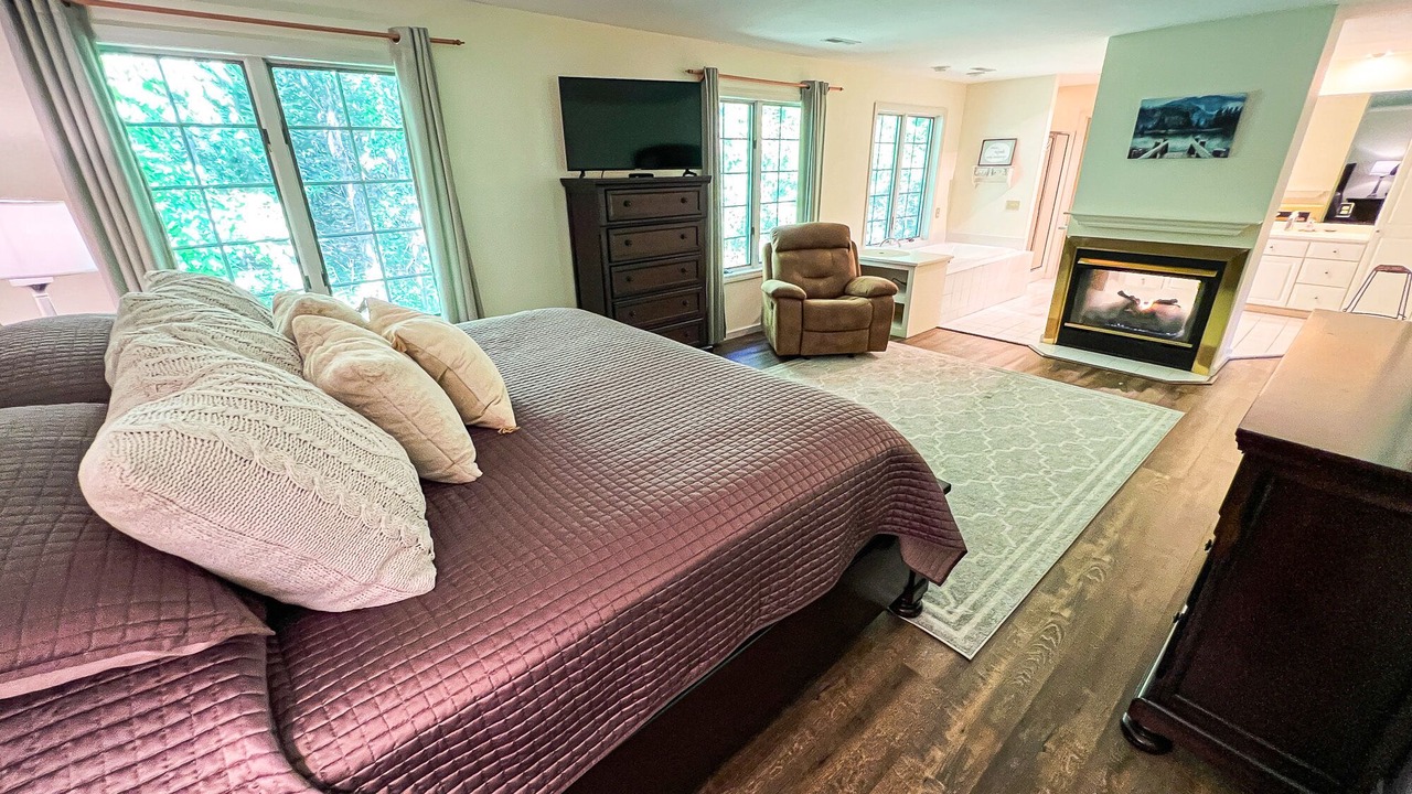Photo of Bedroom in Bolton Landing