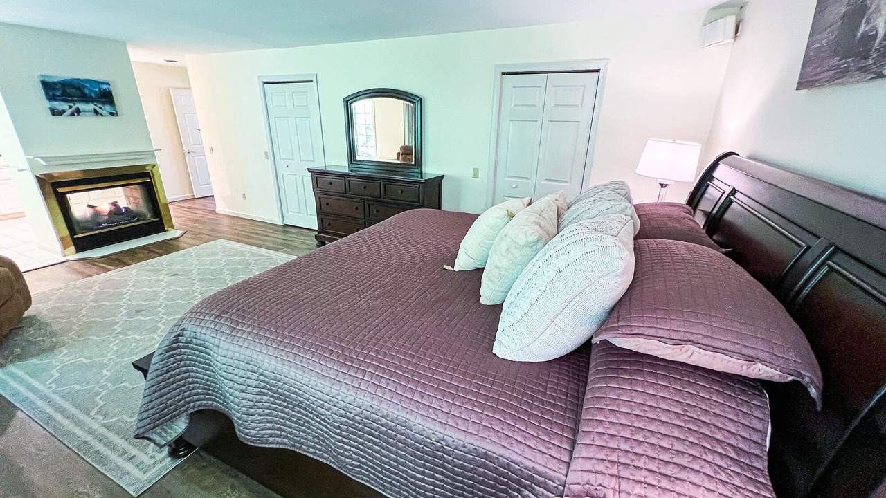 Photo of Bedroom in Bolton Landing