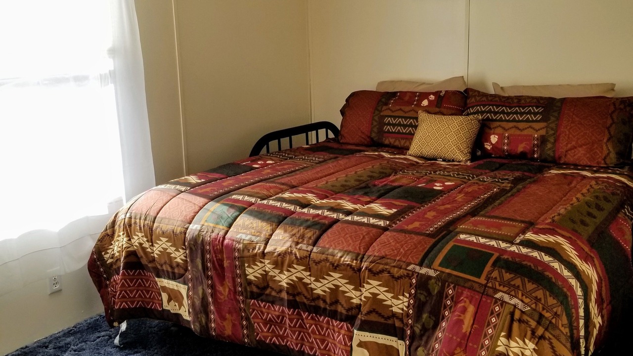 Photo of Bedroom in Eagle Nest