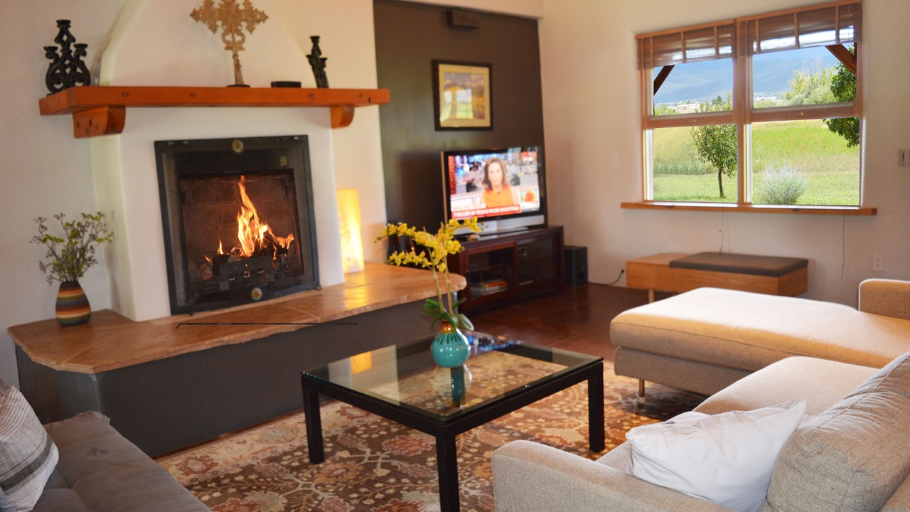 Photo of Livingroom in Taos