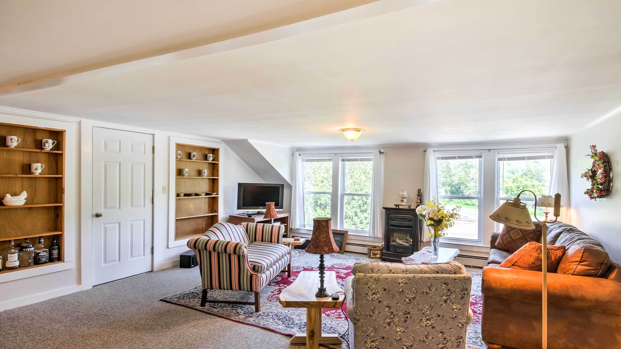 Photo of Livingroom in Manchester Center