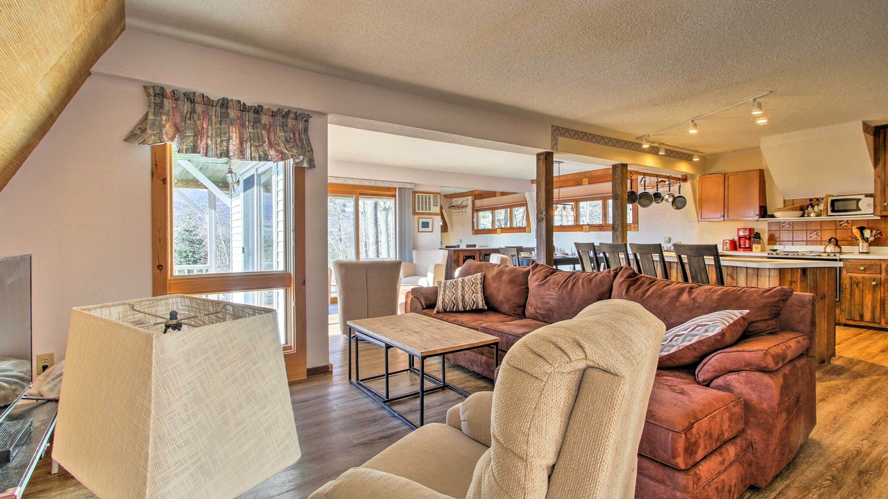 Photo of Livingroom in Birch Hill