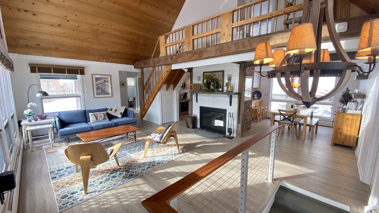 Photo of Livingroom in Stowe Area