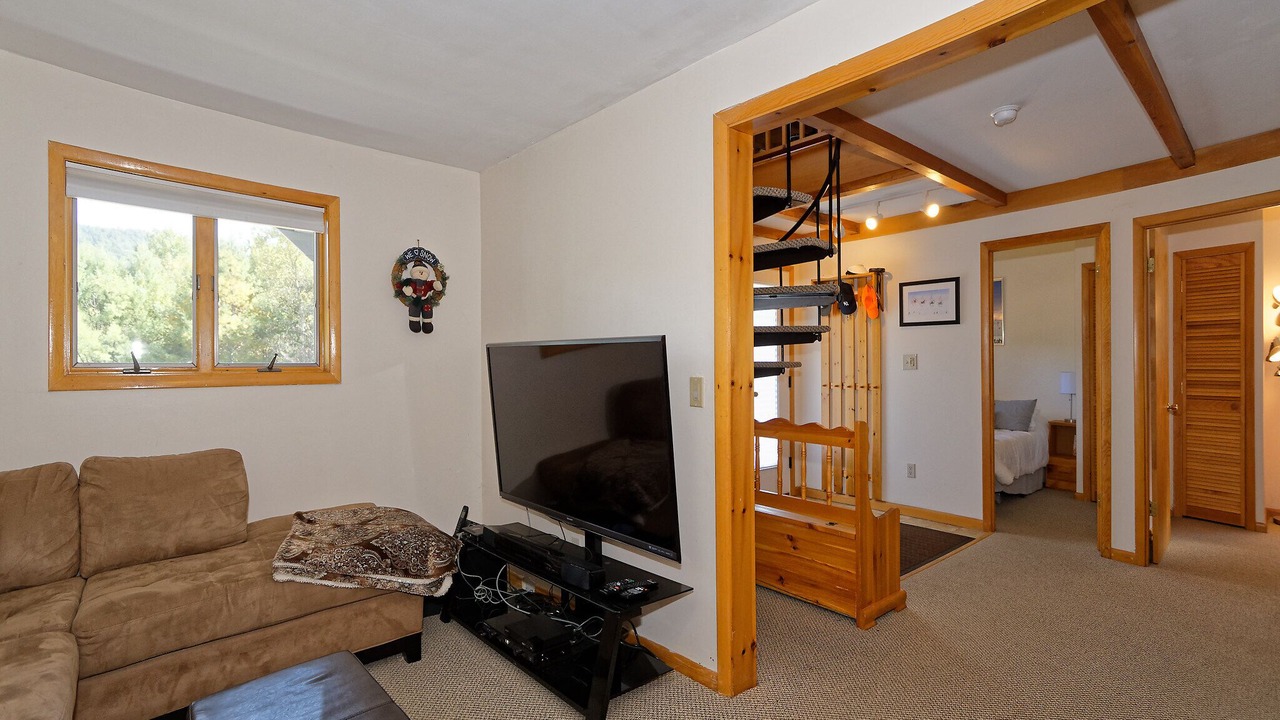 Photo of Livingroom in North Creek