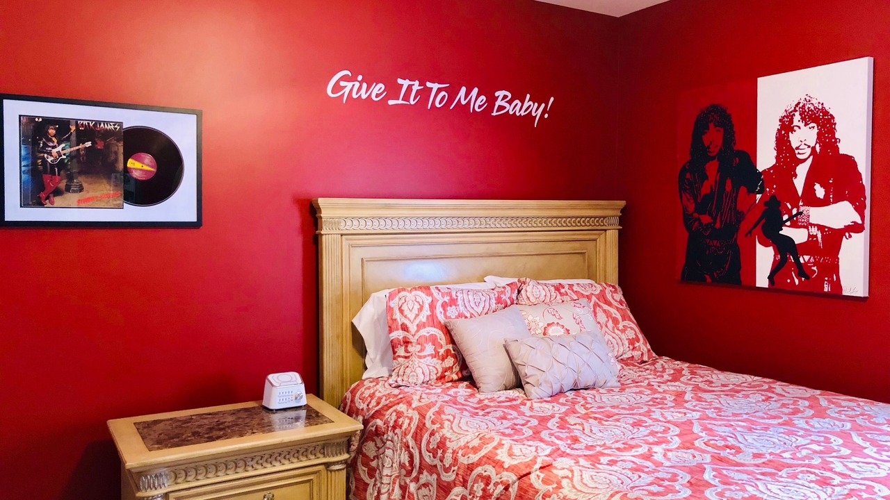 Photo of Bedroom in New Center Detroit