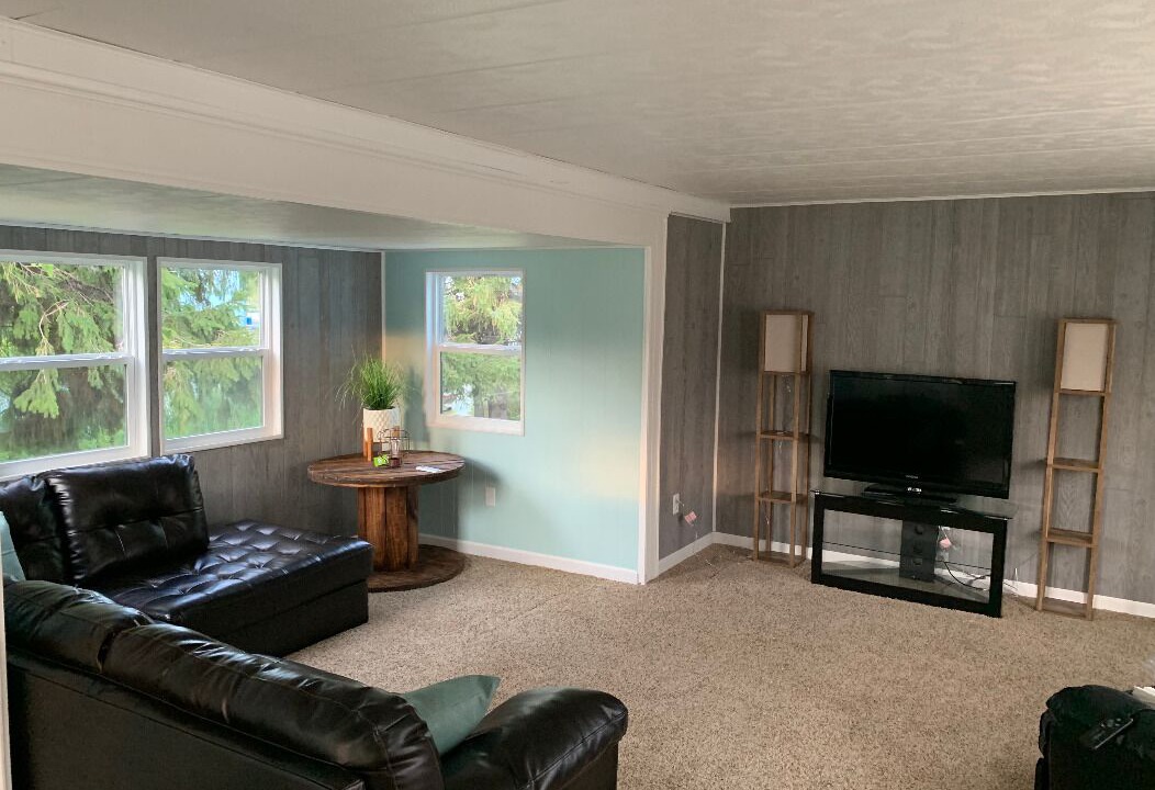 Photo of Livingroom in Frontenac