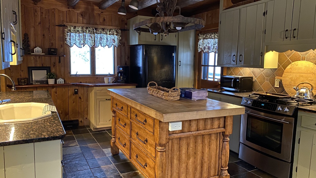 Photo of Kitchen in Warren